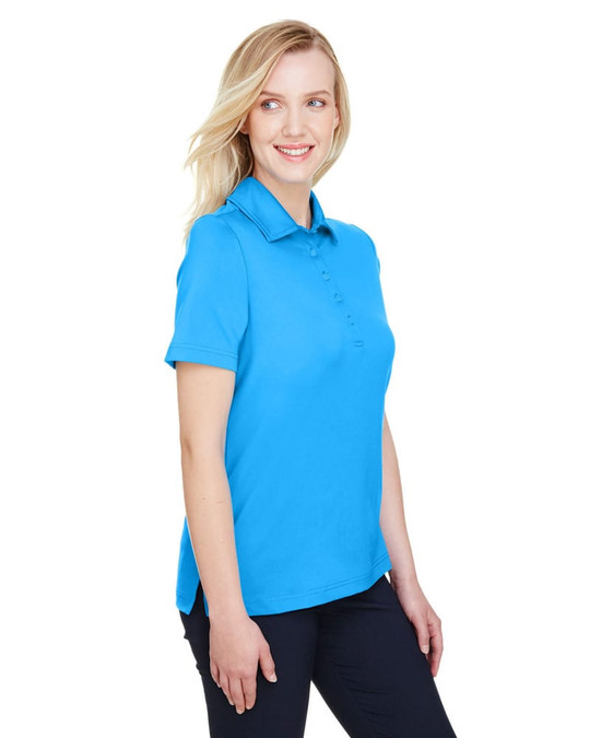 Devon & Jones DG21W - Polo Range Flex para Damas CrownLux Performance
