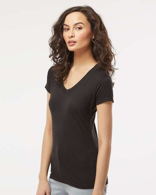 M&O 3542 - T-shirt à col en V en mélange de luxe pour femmes