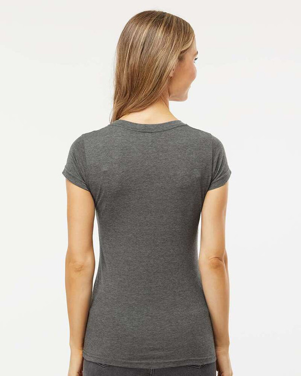 M&O 3542 - T-shirt à col en V en mélange de luxe pour femmes