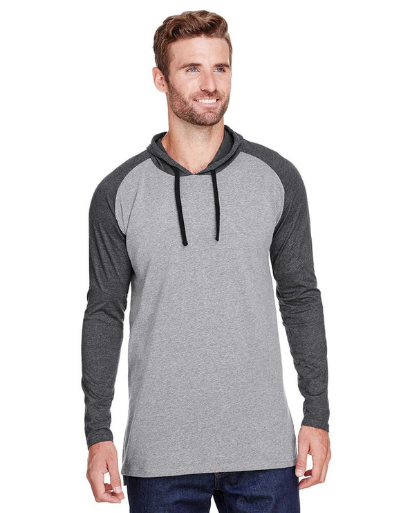 LAT 6917 - Camiseta de manga larga de punto fino con capucha y raglán para hombre