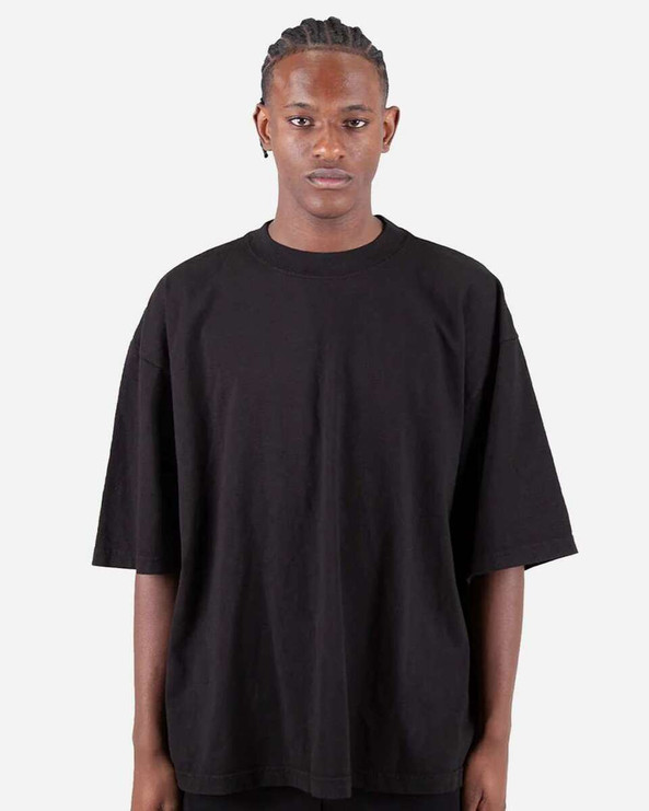 Shaka Wear SHGDD - Camiseta con hombros caídos teñida en prenda