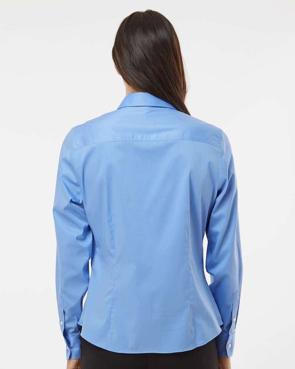Van Heusen 13V0479 - Women's Ultra Wrinkle Free Shirt