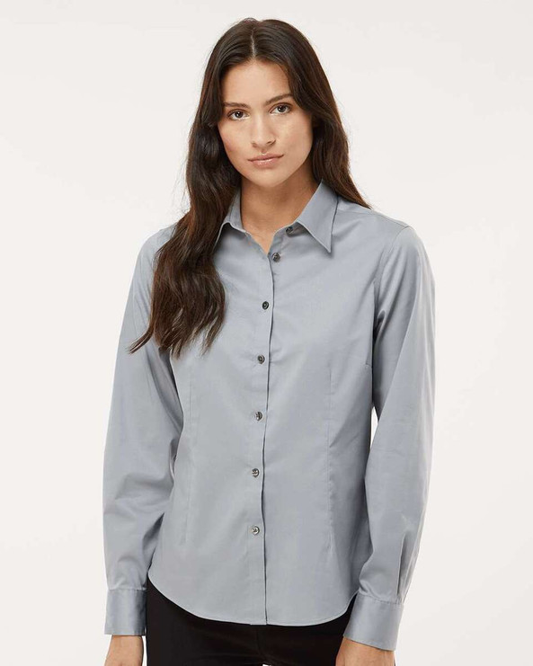 Van Heusen 13V0479 - Women's Ultra Wrinkle Free Shirt