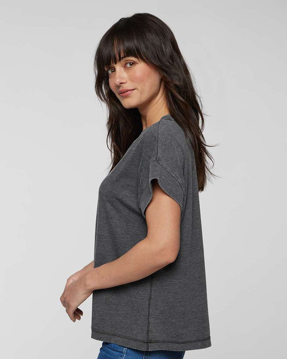 LAT 3502 - Camiseta relaxed vintage wash para mujer