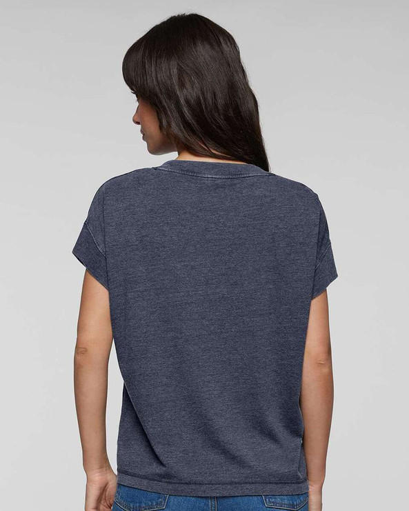 LAT 3502 - Camiseta relaxed vintage wash para mujer