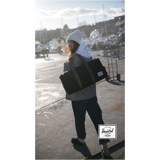 Herschel 120693 - Novel™ återvunnen duffelväska, 43 l