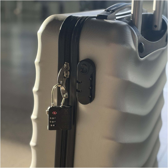 Xtorm 124613 - Lock Tag TSA combination lock with location tracker
