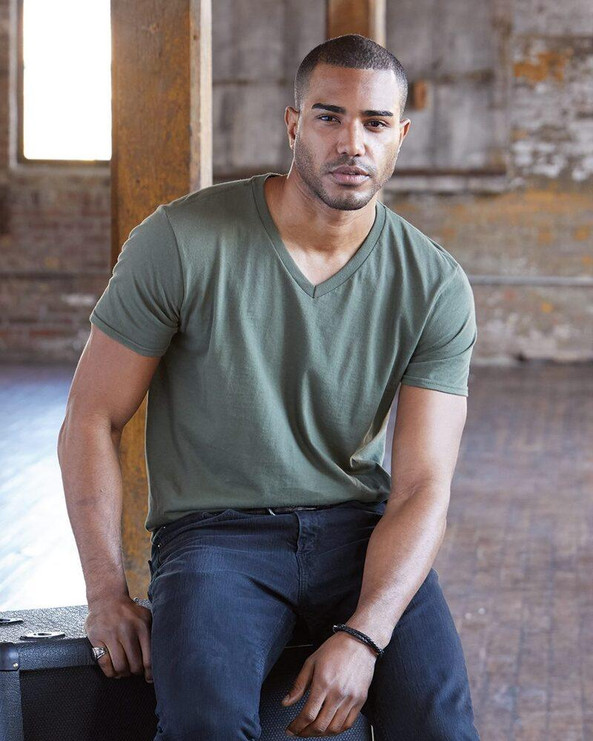Anvil 982 - Lightweight Fashion V-Neck T-Shirt