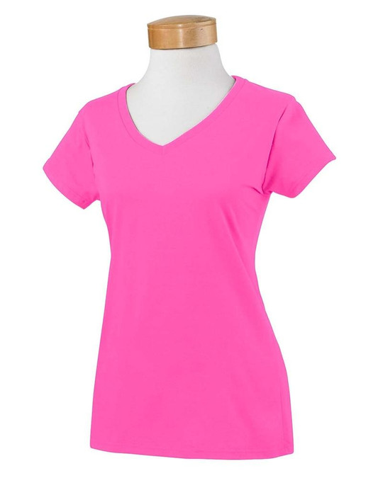 Gildan G64VL - T-shirt à col en V ajusté pour femme Softstyle® 4,5 oz.
