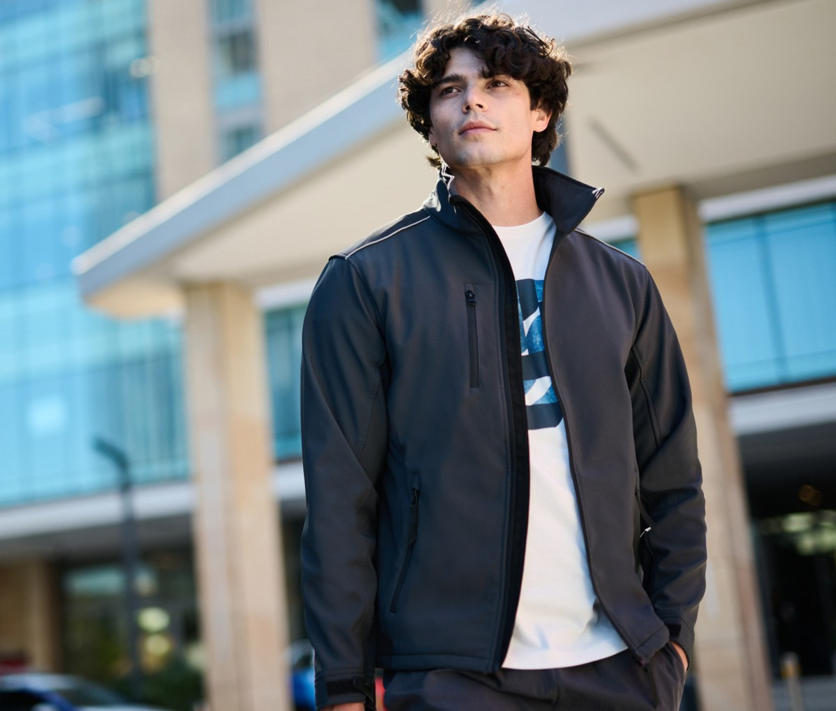 REGATTA RGA651 - Softshell-Jacke mit 3 Lagen in hoher Sichtbarkeit