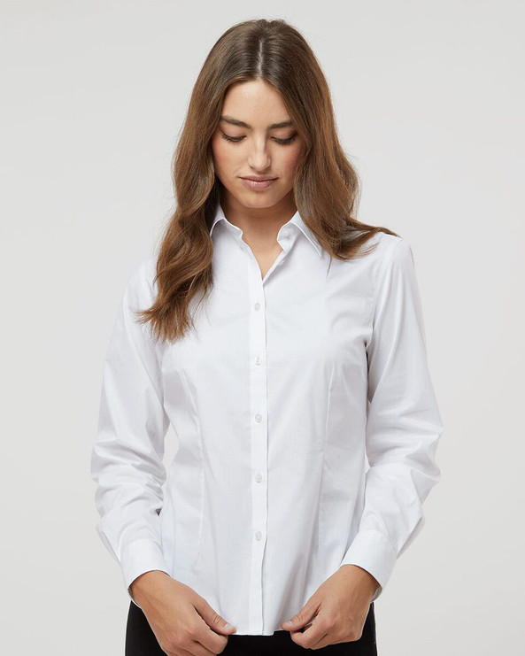 Van Heusen 13V0479 - Women's Ultra Wrinkle Free Shirt