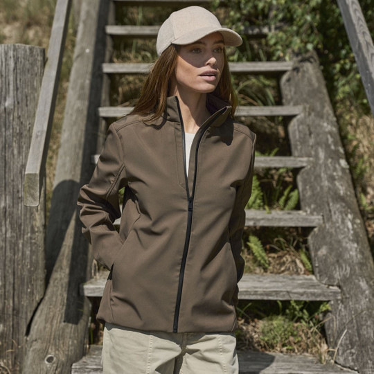 TEE JAYS TJ9521 - DAMER PERFORMANCE SOFTSHELL