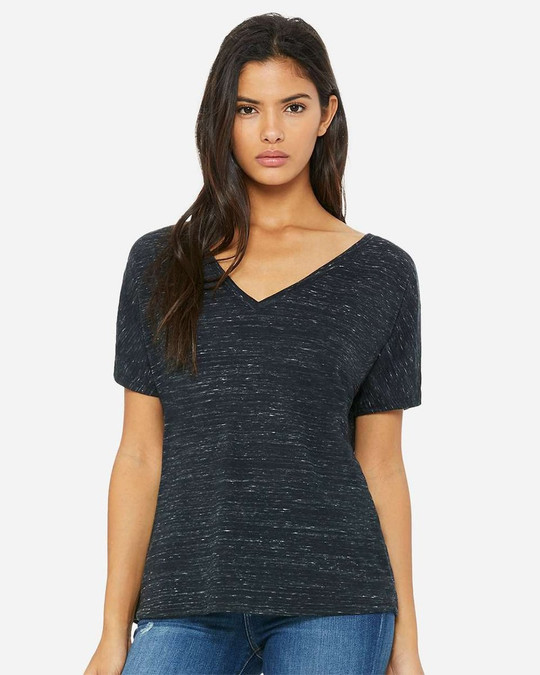 Bella+Canvas 8815 - Remera suelta con cuello en V y manga corta