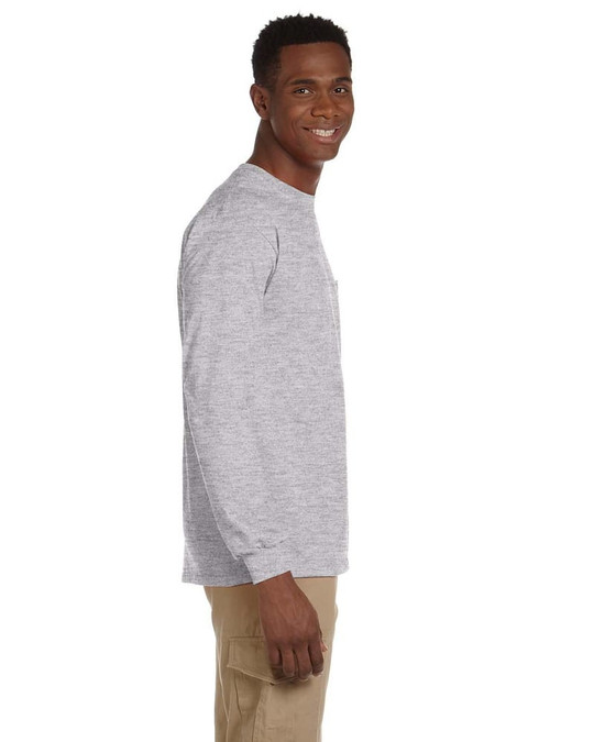 Gildan G241 - Ultra Cotton® 6 oz. T-shirt à manches longues avec poche