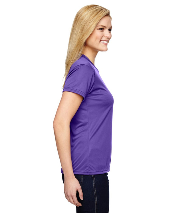 A4 NW3201 - Remera de cuello redondo de alto rendimiento para mujeres