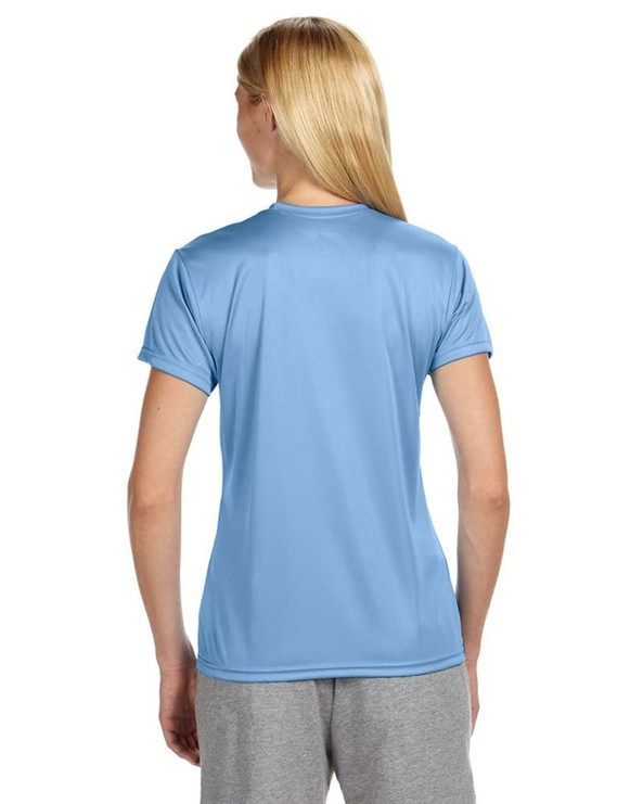 A4 NW3201 - Remera de cuello redondo de alto rendimiento para mujeres