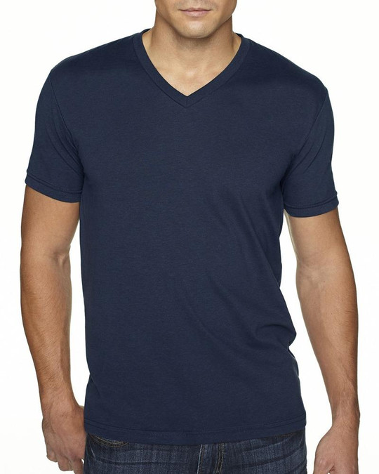Next Level 6440 - T-shirt à col en V ajusté en suédé pour hommes Premium