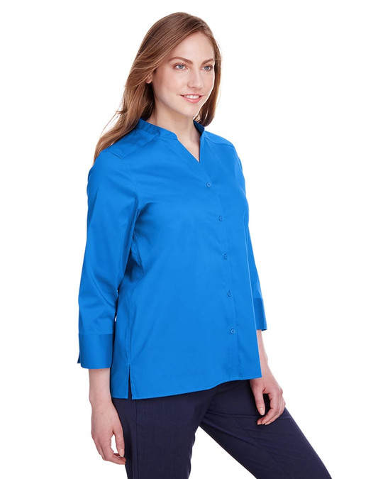 Devon & Jones DG560W - Blusa de manga 3/4 de tela ancha elástica de la colección Ladies Crown