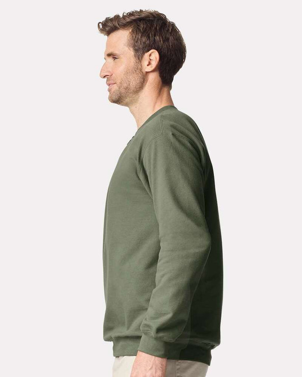 Gildan SF008 - Softstyle® Midweight 1/4 Zip Sweatshirt
