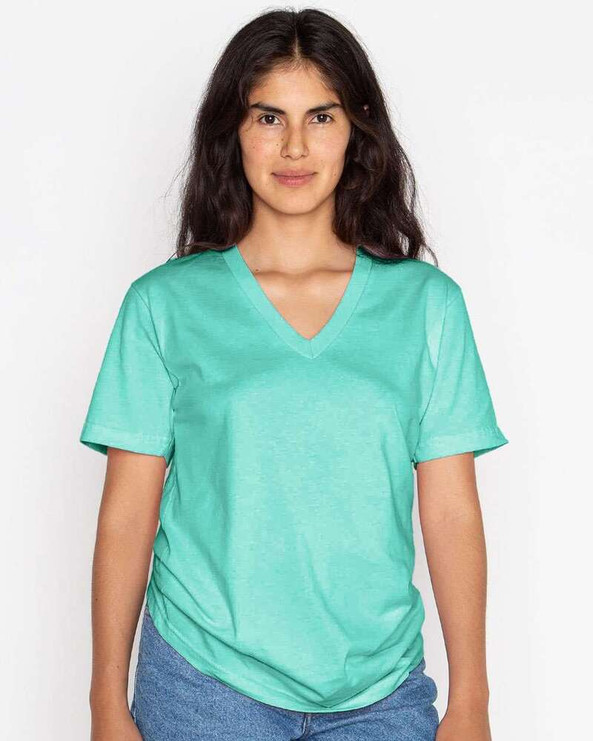 Los Angeles Apparel 24056 - USA-Made Fine Jersey V-Neck T-Shirt