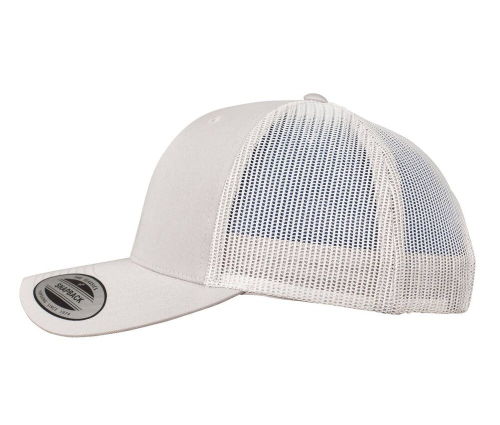 Flexfit FX6606 - kaareva lippa lippis trucker-tyyliin