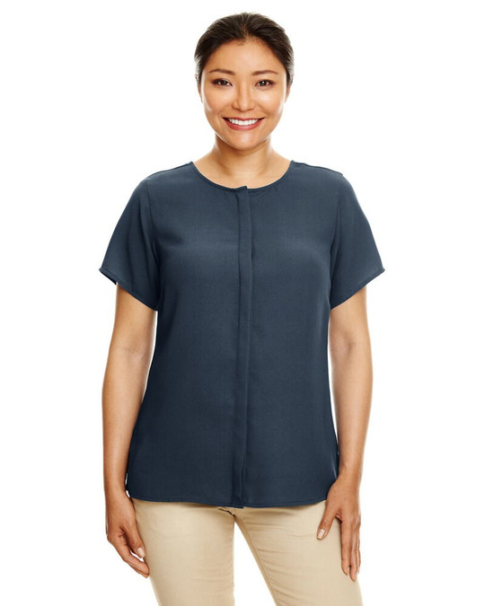 Devon & Jones DP612W - Blusa de Crepé de Manga Corta para Dama Perfect Fit