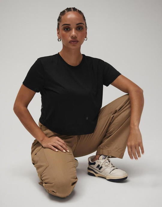 Bella+Canvas 8882 - Women's Flowy Cropped Tee
