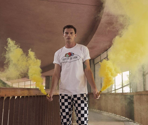 FRUIT OF THE LOOM VINTAGE SCV150 - Men T with Fruit of The Loom logo printed on it