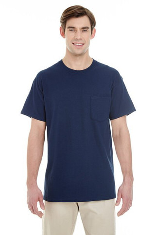 Gildan G5300 - Remera HeavyCotton con bolsillo para adulto
