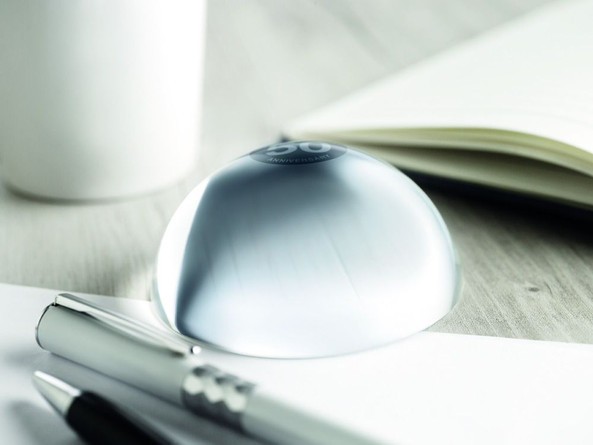 GiftRetail MO9056 - OVALE Elegant Glass Sphere Paperweight and Magnifier