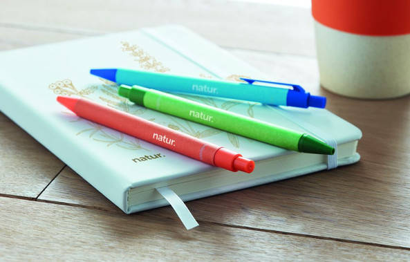 GiftRetail MO9830 - CARTOON COLOURED Penna a sfera in PLA di mais