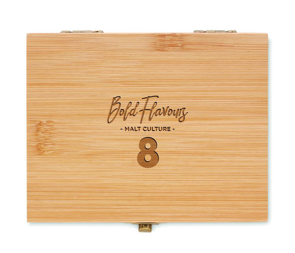 GiftRetail MO9942 - DUNDALK Premium Bamboo Box with 9 Reusable Stone Ice Cubes