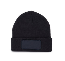 K-up KP895 - Strickmütze mit Baumwollpatch für Personalisierung