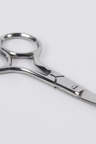 Madeira MXTRIM9 - Precision Curved Embroidery Scissors for Detailed Trims