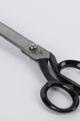 Madeira MXCP19 - Professional 9-Inch Tailor's Shears with Large Handle