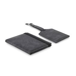 GiftRetail MO2535 - JETTAG Set Reisepass & Kofferanhänger