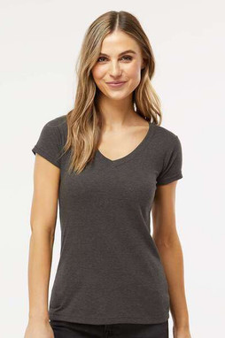 M&O 3542 - T-shirt à col en V en mélange de luxe pour femmes