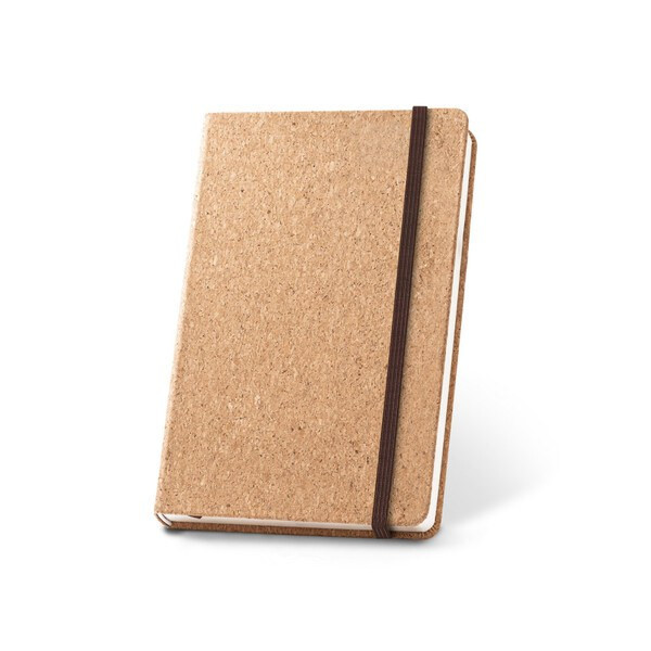 A5-notesbog i kork med almindelige sider i FSC™-certificeret materiale og andre kontrollerede materialer - Egotier 93807
