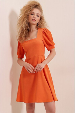 MT Clothes P-ROB_COL_CARR - Square Neck Knit Dress