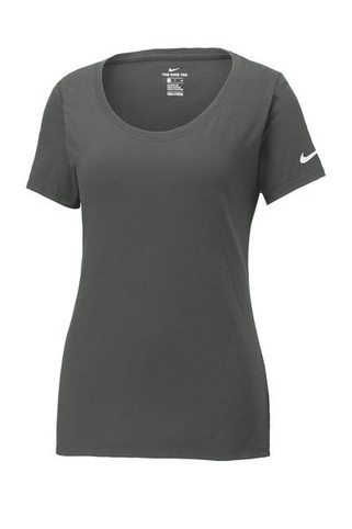 Nike NKBQ5234 - Womens Dri-FIT Cotton/Poly Scoop Neck Tee. NKBQ5234