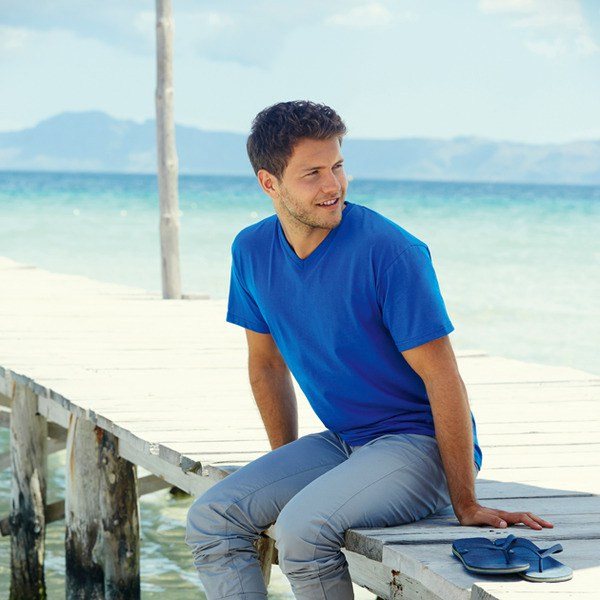 Fruit of the Loom 61-066-0 - Elegant Comfort V-Neck Cotton T-Shirt