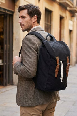 Quadra QD615 - Vintage Style Laptop Rucksack with Padded Compartments