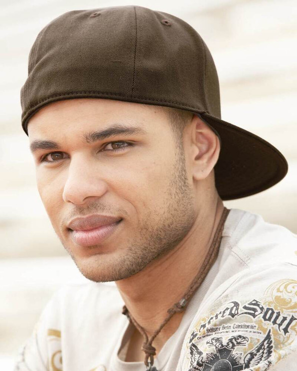 Flexfit 6210FF - Flexfit High-Profile Flat Bill Cap for All Seasons