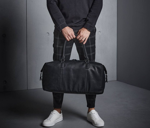 Quadra QD878 - Elegant NuHide™ Leather-Look Travel Weekender Bag