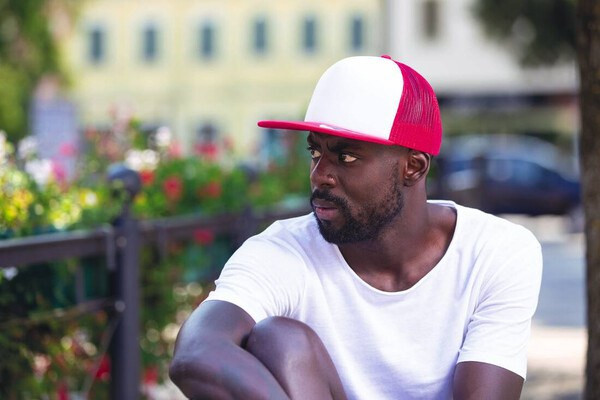 Atlantis AT145 - Classic 90s Style Snapback Cap with Squared Visor