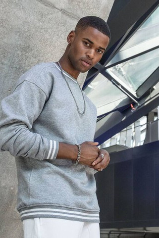 Build Your Brand BY104 - Urban Sweatshirt mit Kontraststreifen