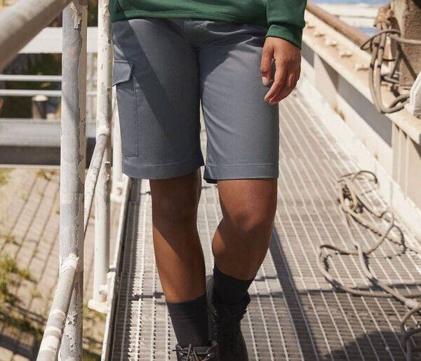 RUSSELL JZ002 - Russell Men's Durable Cargo Work Shorts