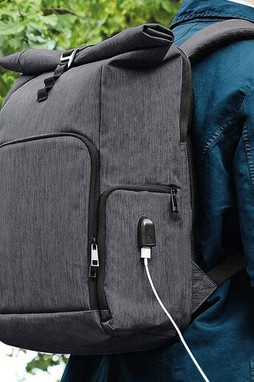 Quadra QD995 - Sac À Dos Avec Rabat Enroulable Et Chargeur Q-Tech