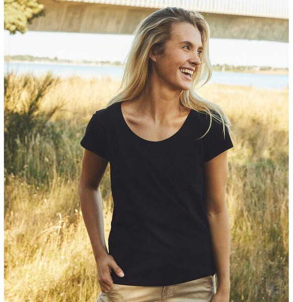 Neutral O81003 - Loose women's t-shirt