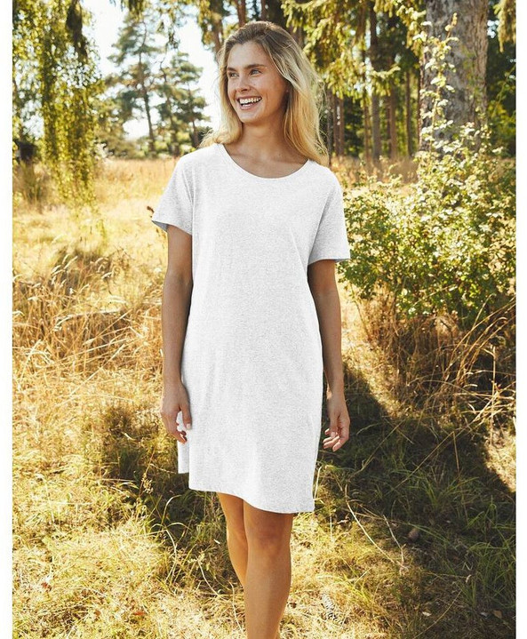 Extra-long-women's-t-shirt-Wordans